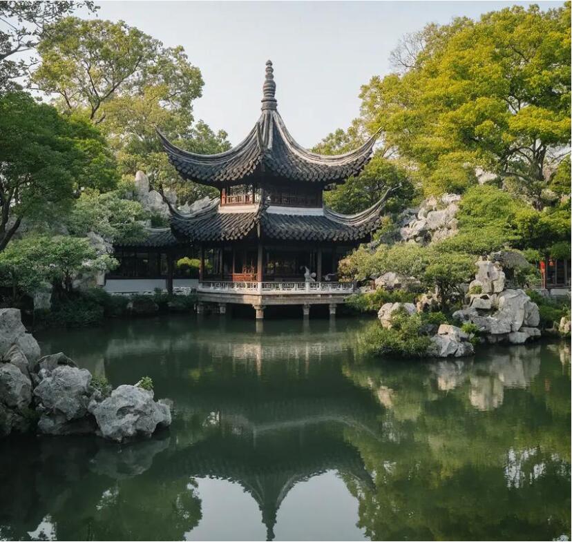 栖霞区夜蕾餐饮有限公司